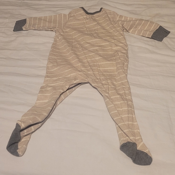 3 pieces of footed pajamas - Picture 9 of 9